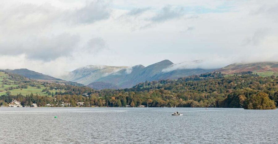 From Manchester: Lake District Bus Tour & Windermere Cruise - Key points at a glance