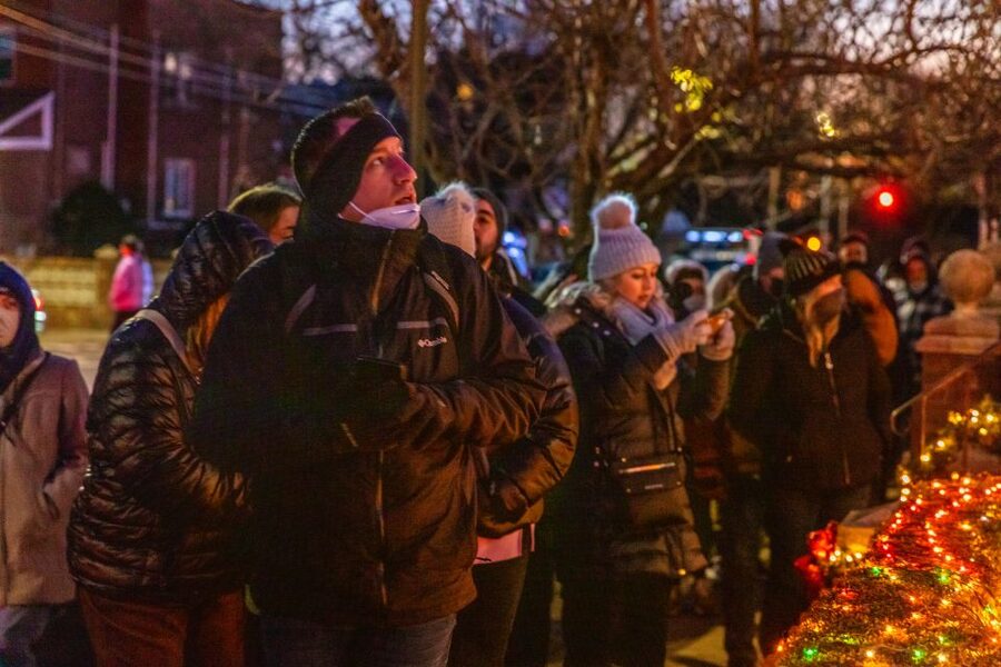 From Manhattan: 4-Hour Dyker Heights Holiday Lights Bus Tour - Returning through Manhattan and finishing at Bryant Park