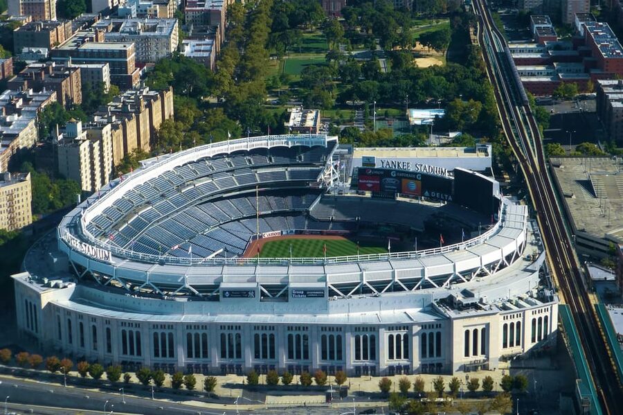 From Manhattan: 5-Hour Bronx, Queens, and Brooklyn Bus Tour - Why this bus tour works for first-time New York visitors