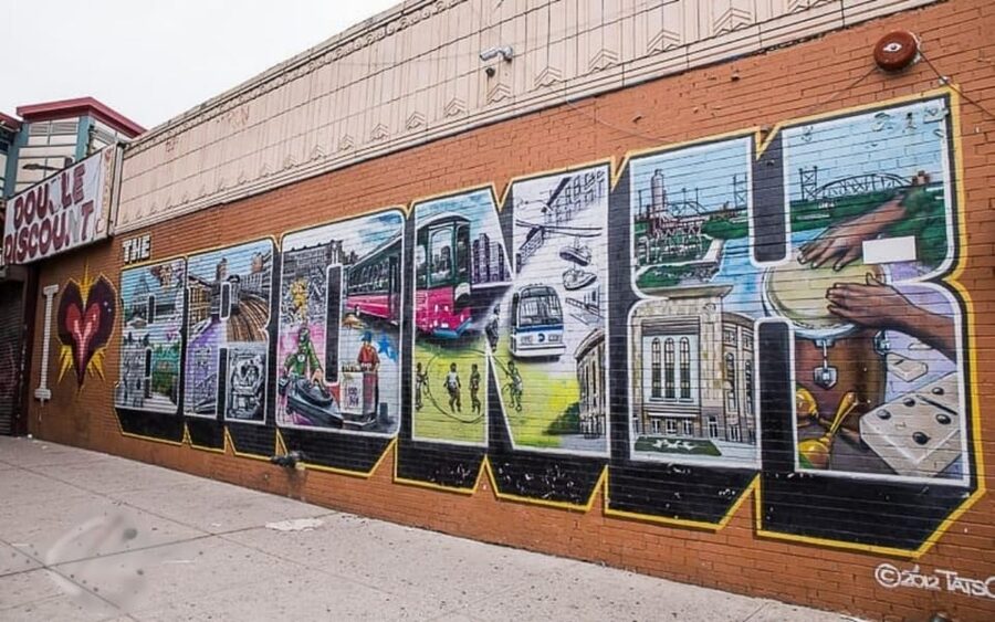 From Manhattan: 5-Hour Bronx, Queens, and Brooklyn Bus Tour - Guide quality and the multilingual format