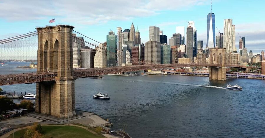From Manhattan: 5-Hour Bronx, Queens, and Brooklyn Bus Tour - Harlem’s landmarks: Columbia, St. John the Divine, and the Apollo