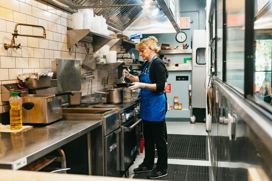 From Manhattan: Half-Day Brooklyn Food and Culture Bus Tour - Key points at a glance