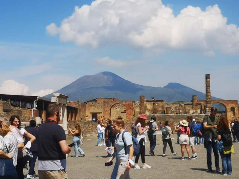 From Naples: Pompeii and Vesuvius by Bus - What you actually get for about $41