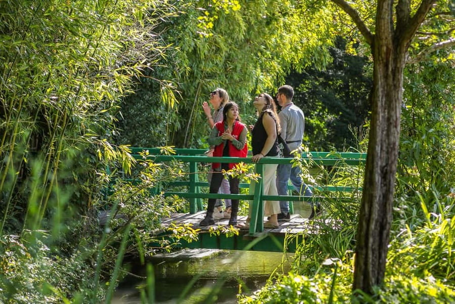 From Paris: Monet Impressionism Tour to Giverny by Minibus - The lily pond and Japanese bridge
