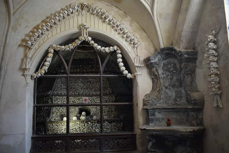 From Prague: Half-Day Coach Tour to Kutná Hora - The guide can make or break the pace