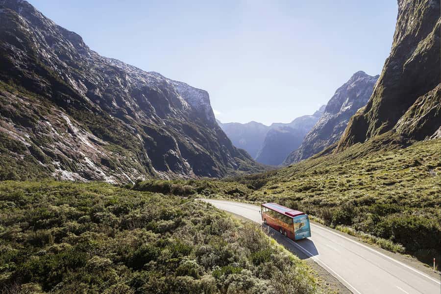 From Queenstown: Milford Sound Coach, Cruise, Scenic Flight - Why this coach, cruise and flight combination works