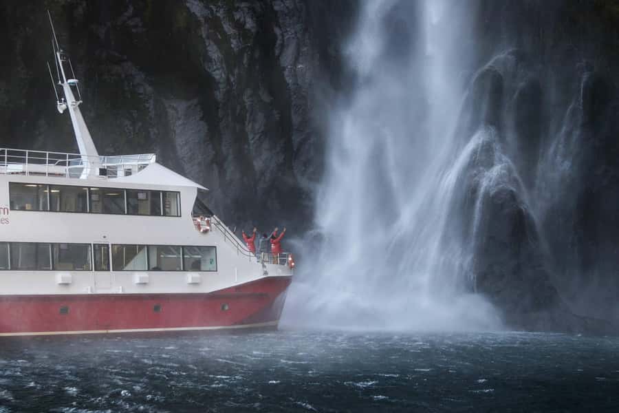 From Queenstown: Milford Sound Coach, Cruise, Scenic Flight - Cruising Milford Sound with Southern Discoveries