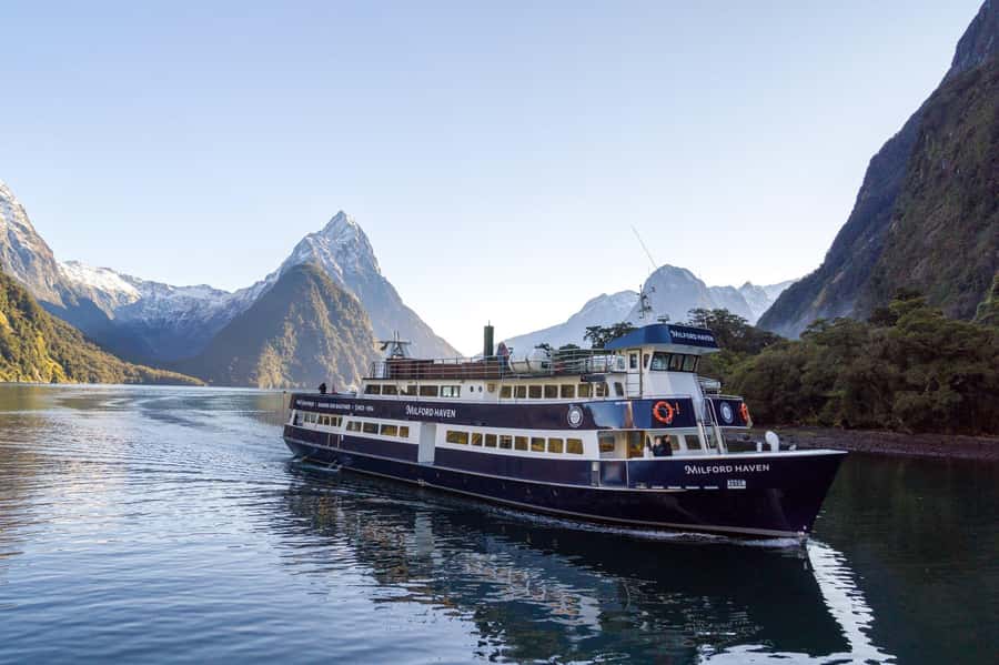 From Queenstown: Milford Sound Cruise and Coach Day Tour - Key points at a glance