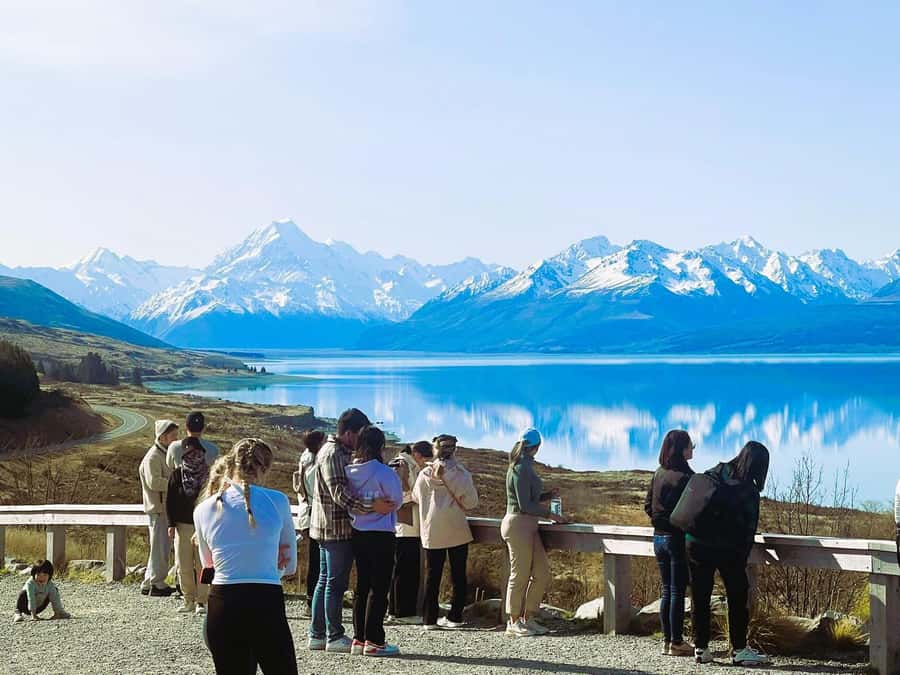 From Queenstown: Mount Cook Heli-Hike and Bus Tour Combo - Why the Tasman Glacier makes this trip special