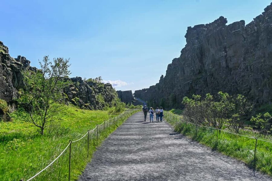 From Reykjavík: Golden Circle & Laugarás Lagoon Minibus Tour - Pickup, timing, and the long ride home