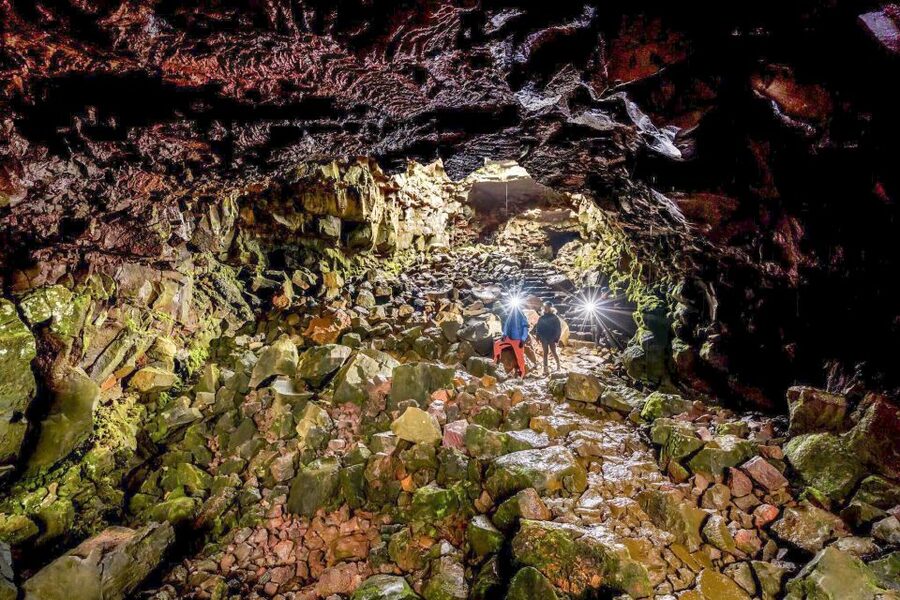 From Reykjavik: Raufarhólshellir Lava Tunnel by Bus - From Reykjavik to the lava fields