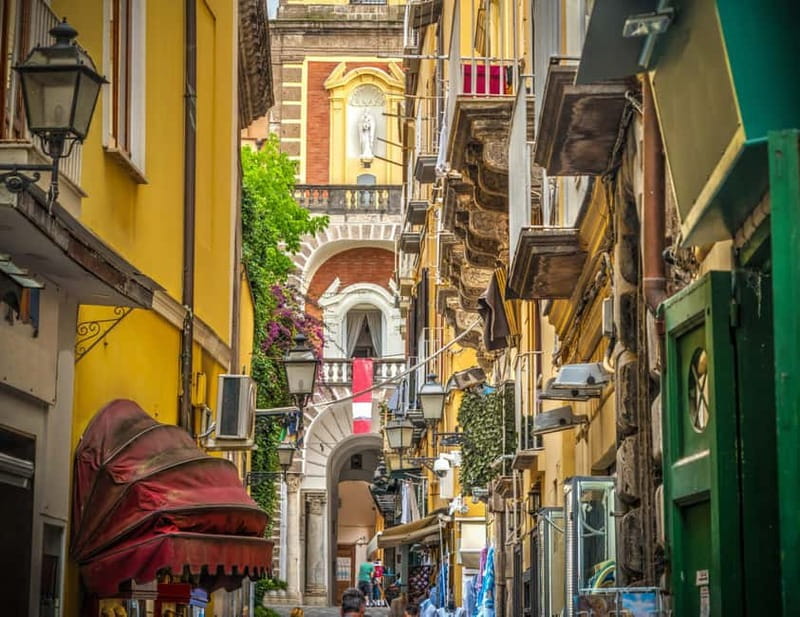 From Rome: Pompei & Sorrento| Expert Guide and Exclusive Bus - The road to Sorrento changes the mood
