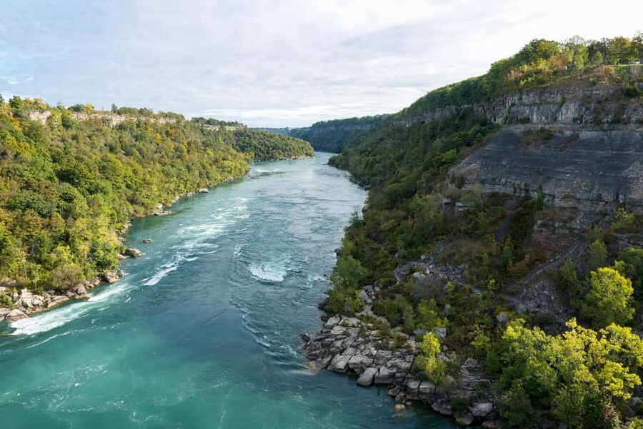From Toronto: Niagara Falls Bus Tour with Boat Cruise - Starting early from central Toronto