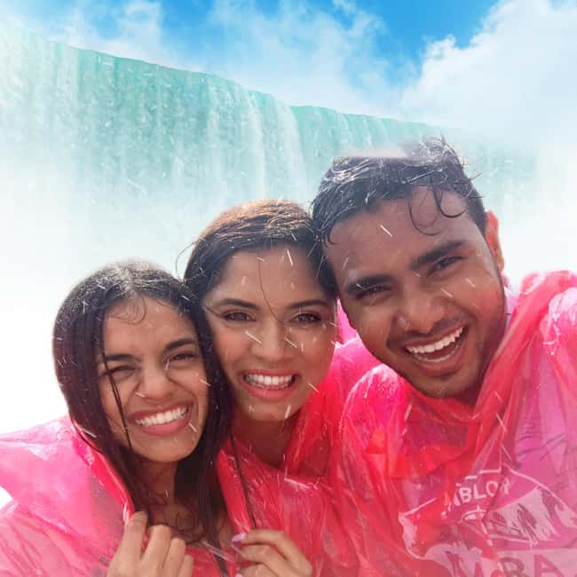 From Toronto: Niagara Falls Bus Tour with Boat Cruise - First views of the Canadian side