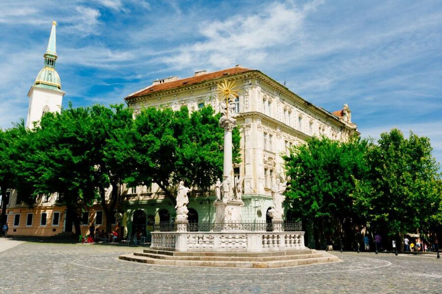 From Vienna: Guided Tour to Bratislava with Speed Boat Ride - Six Hours to Make Bratislava Your Own