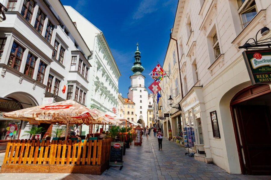 From Vienna: Guided Tour to Bratislava with Speed Boat Ride - Should You Book This Vienna to Bratislava Trip?
