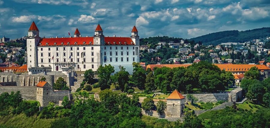 From Vienna: Roundtrip Bus to Bratislava with Walking Tour - Key points to know before booking