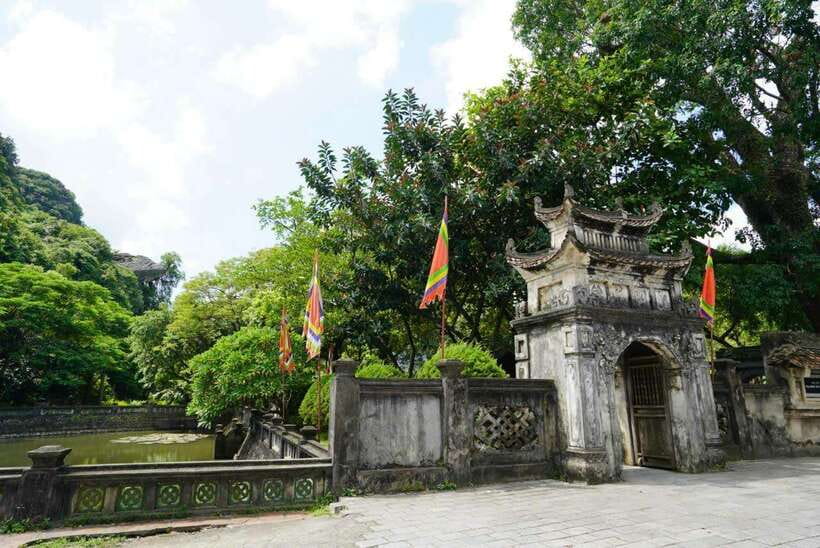 Full Day Hoa Lu - Tam Coc - Mua Cave/Buffet/Tour Guide/Bus - Key points to know before booking