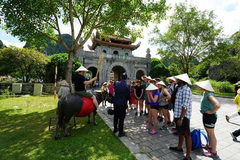 Full Day Hoa Lu - Tam Coc - Mua Cave/Buffet/Tour Guide/Bus - A Vietnamese buffet that keeps the day moving