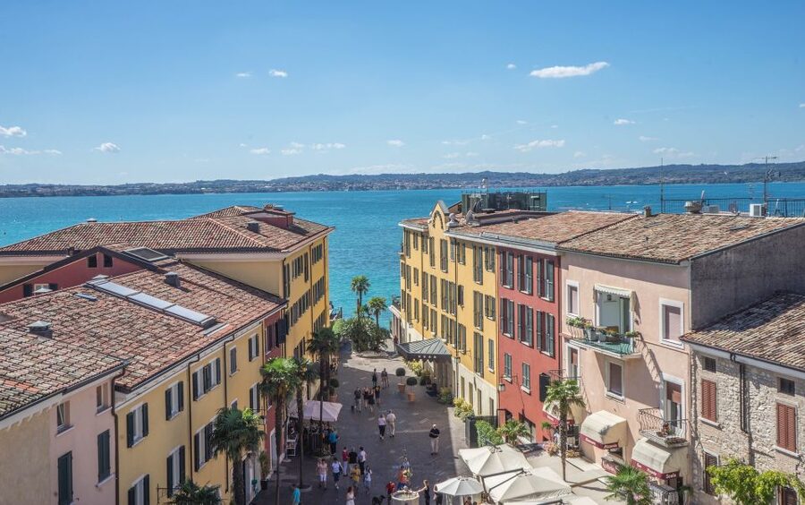 Full-Day Lake Garda Tour: Bus & Public Boat with Guide - Food, free time, and what to bring