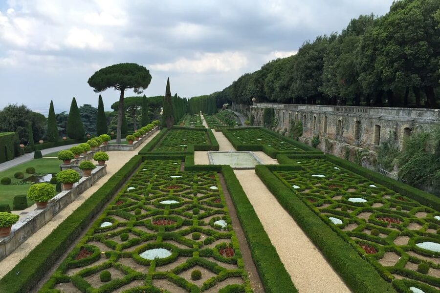 Gandolfo: Castel Gandolfo Papal Villa Gardens Minibus Tour - What the open minibus ride is really like