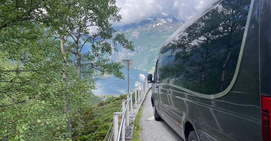 Geiranger Dalsnibba: mini bus tour - What $115 gets you