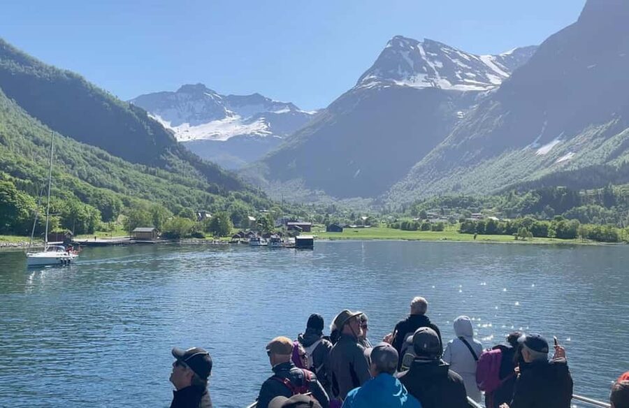 Geiranger to Ålesund Bus Tour (one way) - What the $125 price buys you