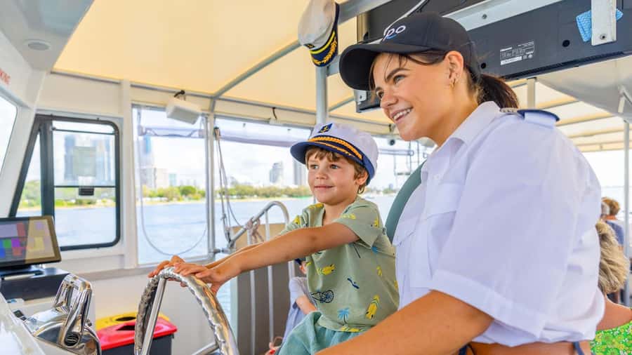 Gold Coast: Sightseeing Hop-on Hop-off Cruise - Surfers Paradise from the Broadwater