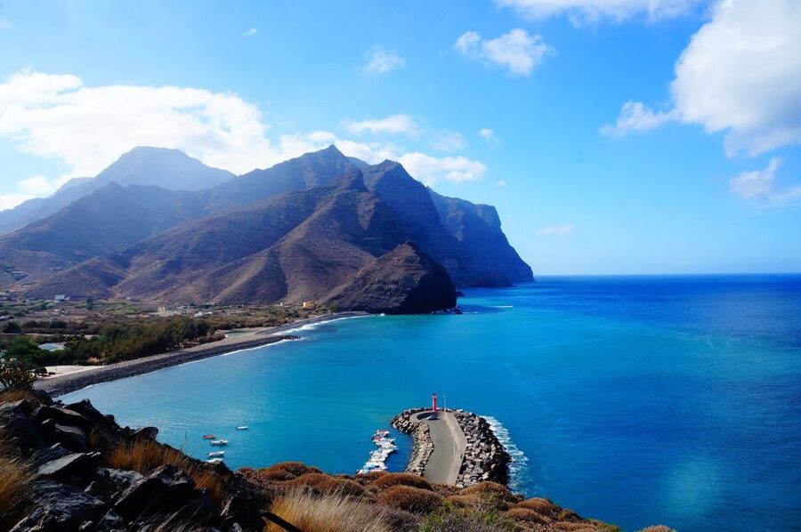 Gran Canaria: Full-Day Island Sightseeing Coach Tour - Las Canteras Beach and the Alfredo Kraus Auditorium