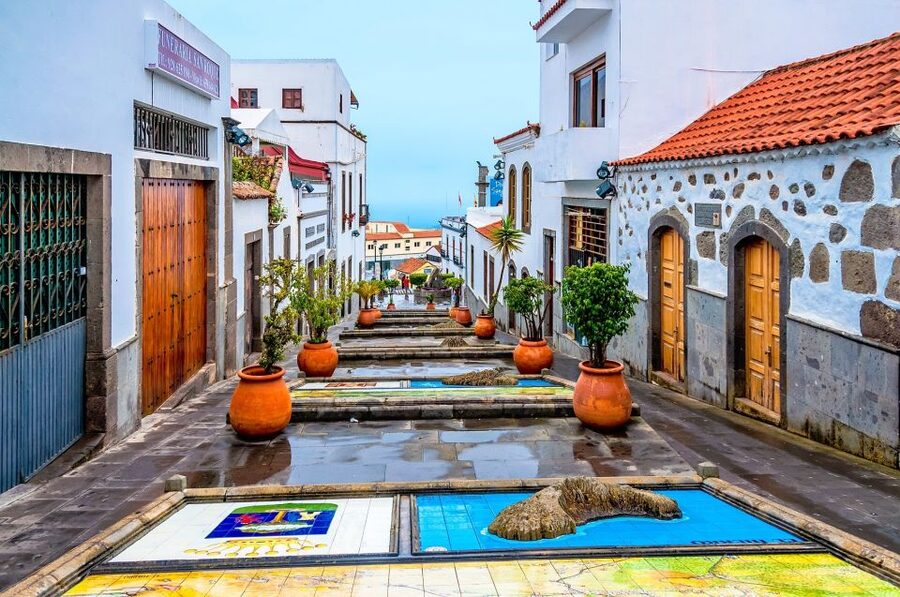 Gran Canaria: Full-Day VIP Tour by Bus - Aloe vera without the beach-resort sales pitch