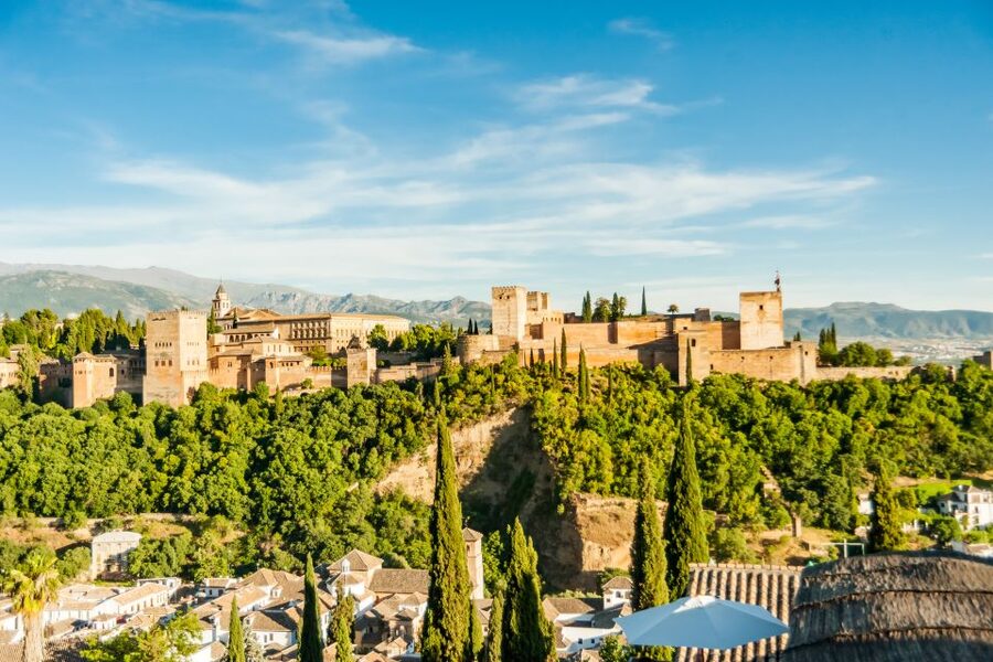 Granada City Train 1 or 2-Day Hop-On Hop-Off Ticket - Choosing between a single trip, one day, and two days