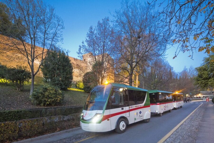 Granada City Train 1 or 2-Day Hop-On Hop-Off Ticket - Alhóndiga and the Cathedral area