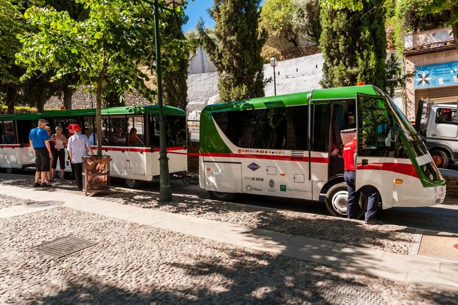 Granada City Train 1 or 2-Day Hop-On Hop-Off Ticket - Calle Molinos and Campo del Príncipe