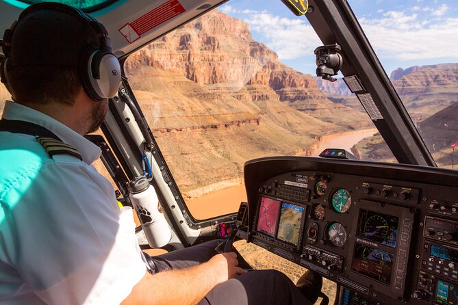 Grand Canyon West Rim by Coach with Helicopter Tour and Meals - What the day feels like in practice