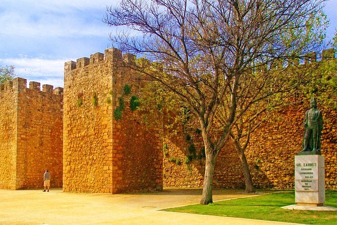 Grand Lagos & Cape St.Vincent Bus Tour - The coach ride is convenient, but pickup time adds up