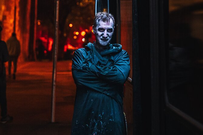 Gravedigger 2-Hour Ghost Bus Tour From Dublin - Meeting the bus at College Green