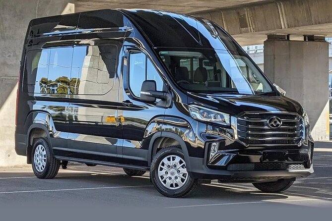 Great Ocean Road Tour Reverse –SML GRP-DLUX Mini Bus Hotel Pickup - Razorback and Loch Ard Gorge show different sides of the coast