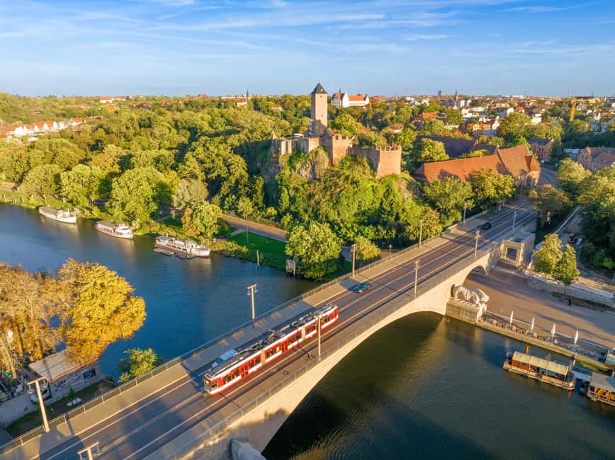 Halle (Saale) : Die Stadtrundfahrt mit dem Bus - Moritzburg and Leopoldina, a look at Halle’s intellectual side