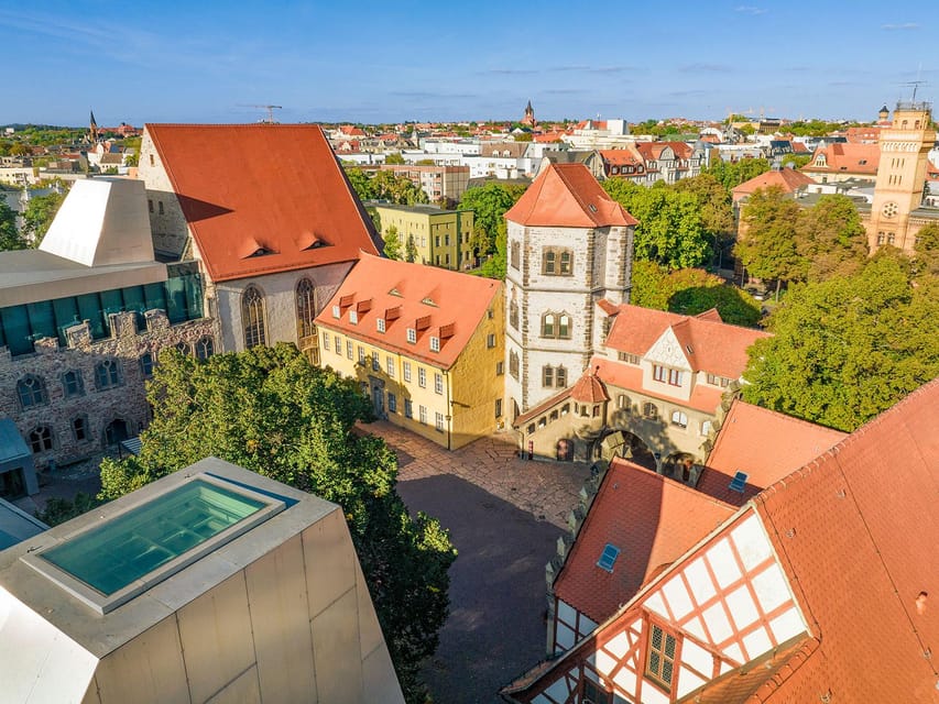Halle (Saale) : Die Stadtrundfahrt mit dem Bus - Zoo and the Landesmuseum für Vorgeschichte