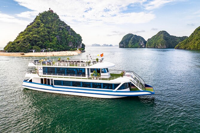 Halong Bay Luxury cruise Day trip: Buffet Lunch, Limousine bus - Titop Island, beach time or a hilltop view