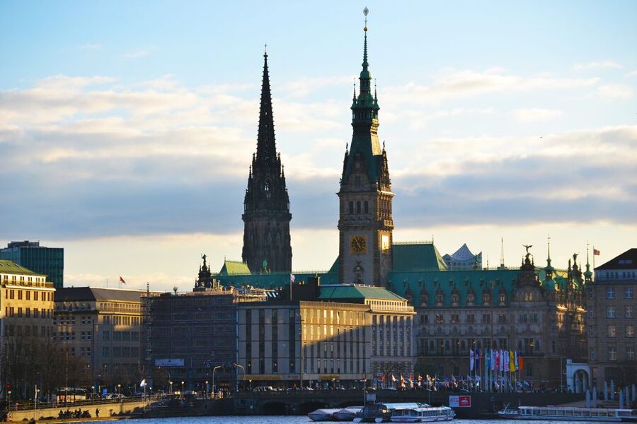 Hamburg: Hop-On Hop-Off Bus Tour Family Ticket - Outer Alster views at stops 13 through 15