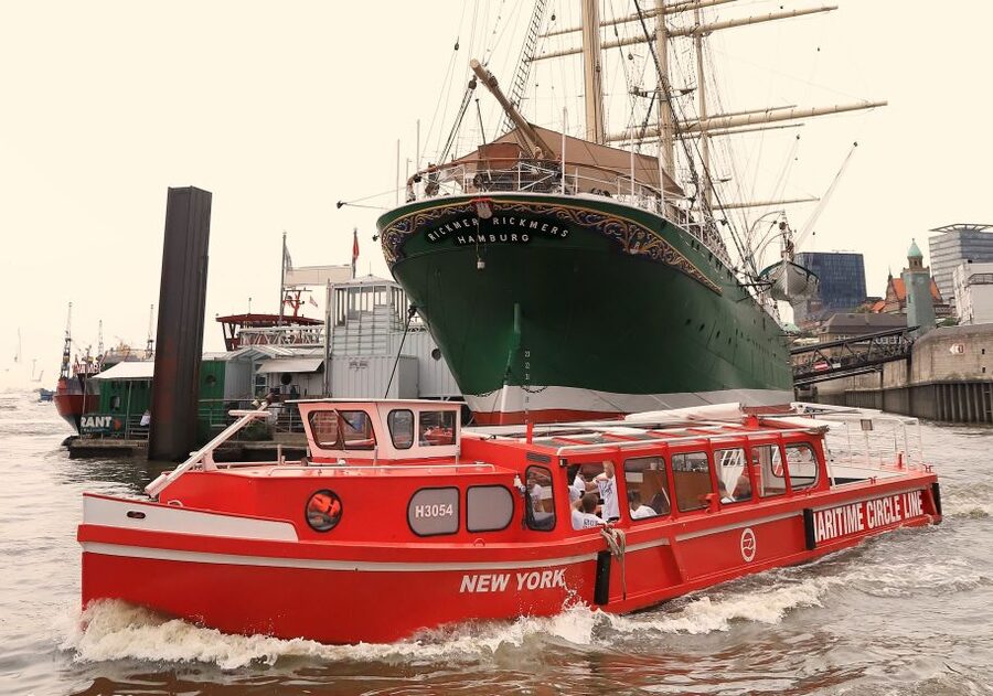 Hamburg: Hop-On Hop-Off Harbor Cruise with Commentary - Seeing the working port from the water