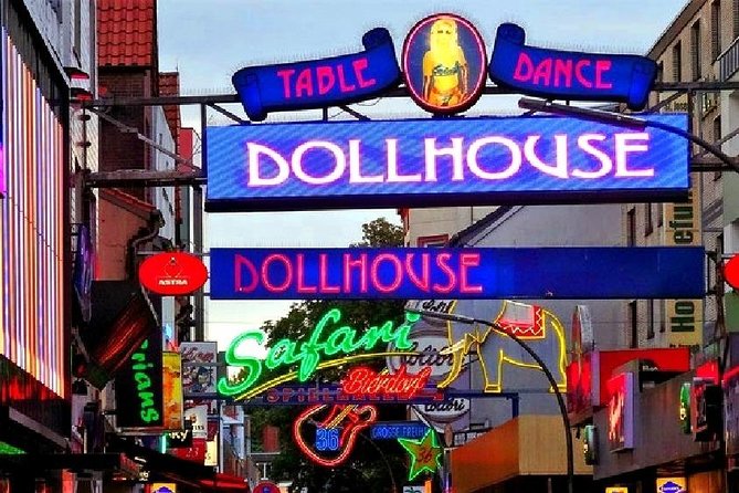 Hamburg: Hop-On Hop-Off Tour - Yellow Double Decker - Stop 6: Rathausmarkt puts you near central Hamburg