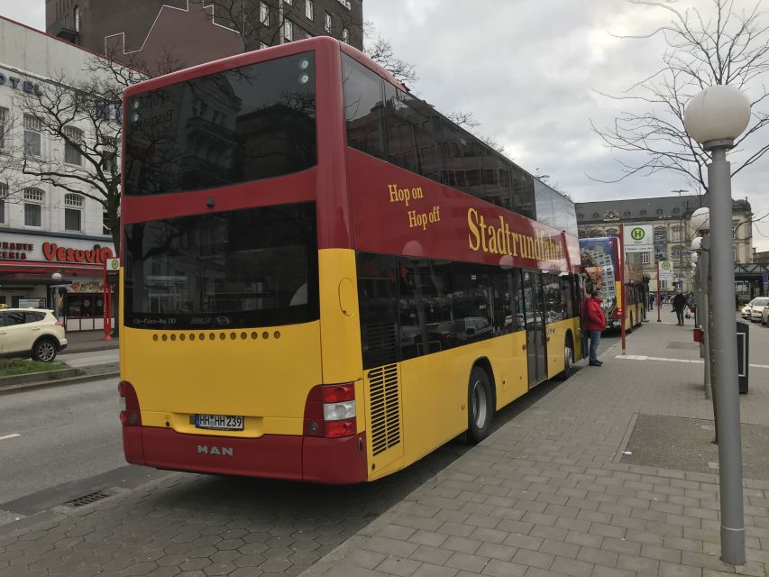Hamburg: Line C Sightseeing Hop-On Hop-Off Bus Tour - Reeperbahn and St. Georg