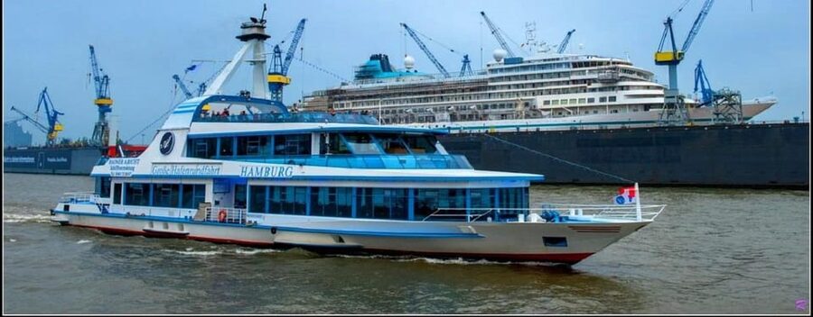 Hamburg: Line C Sightseeing Tour Hop On Hop Off and Harbor Cruise - A practical plan for using the ticket