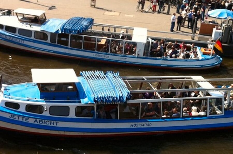Hamburg: Line C Sightseeing Tour Hop On Hop Off and Harbor Cruise - FAQ