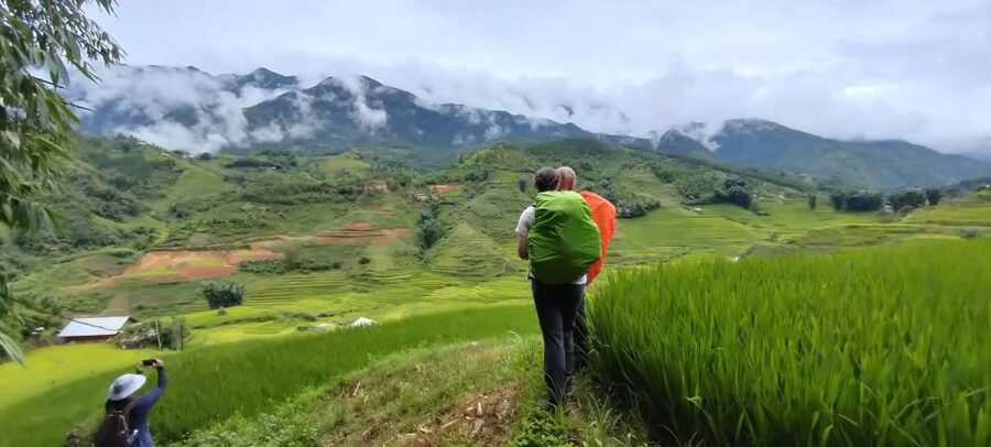 Hanoi: Sapa Trekking 2 Days 1 Night - Sleeper Bus from Hanoi - Y Linh Ho and Lao Chai: terraces and Black H’mong traditions