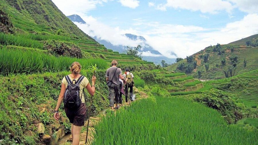 Hanoi: Sapa Trekking 2 Days 1 Night - Sleeper Bus from Hanoi - Leaving Hanoi before breakfast