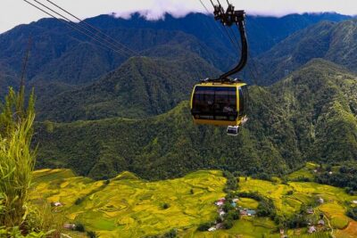 Hanoi to Fansipan Peak 2-Day Bus Tour plus Lodging, Meals, and Pickup