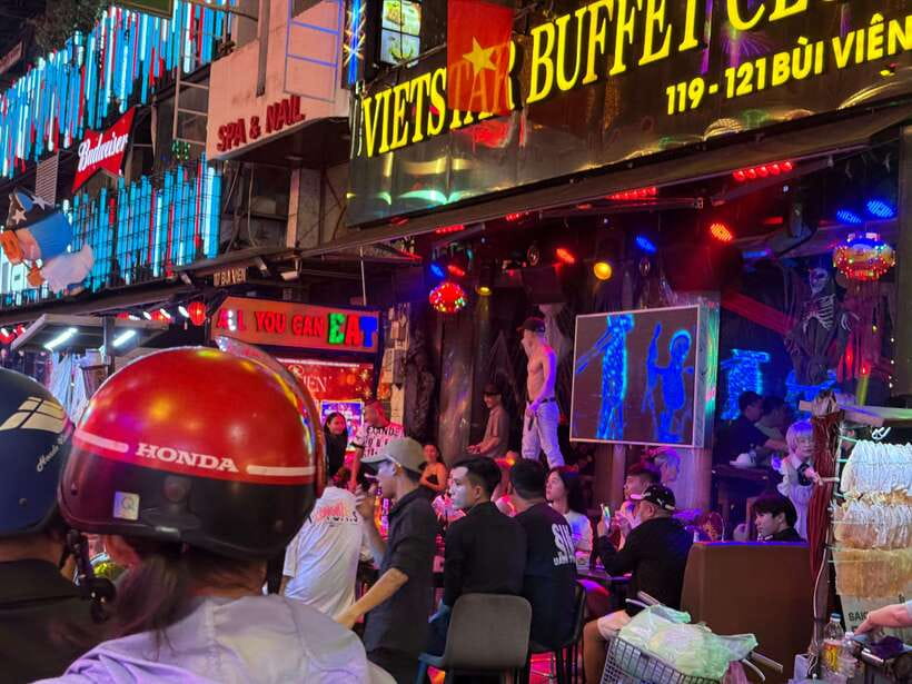 Hanoi Water Puppet Show Tour With Hop On Hop Off Bus - Choosing Normal, VIP, or Premium seating